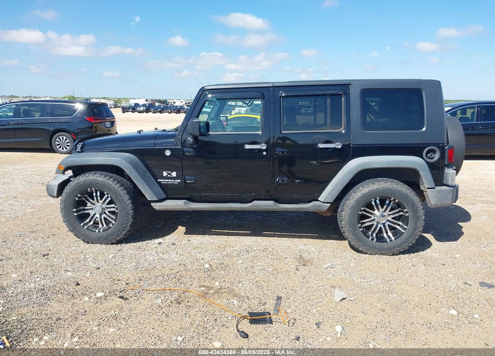 2008 JEEP WRANGLER / VIN: 1J4GA39148L500904