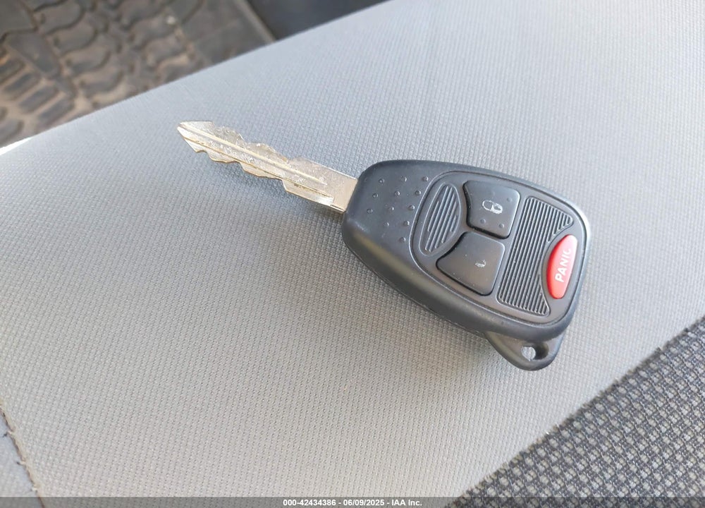 2008 JEEP WRANGLER / VIN: 1J4GA39148L500904