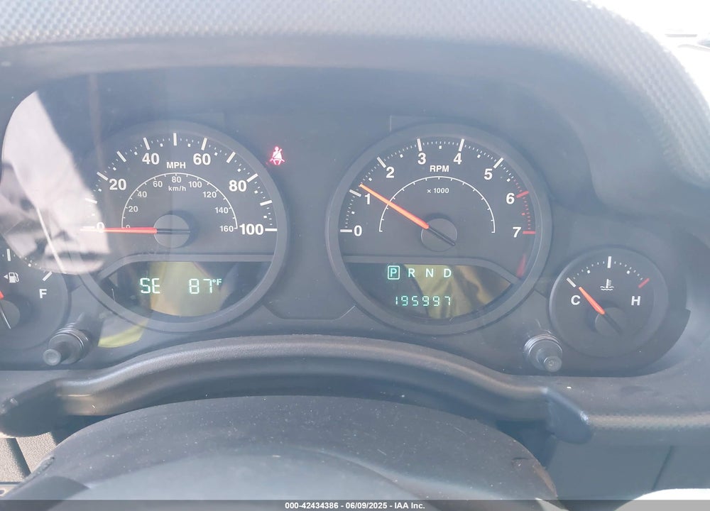 2008 JEEP WRANGLER / VIN: 1J4GA39148L500904