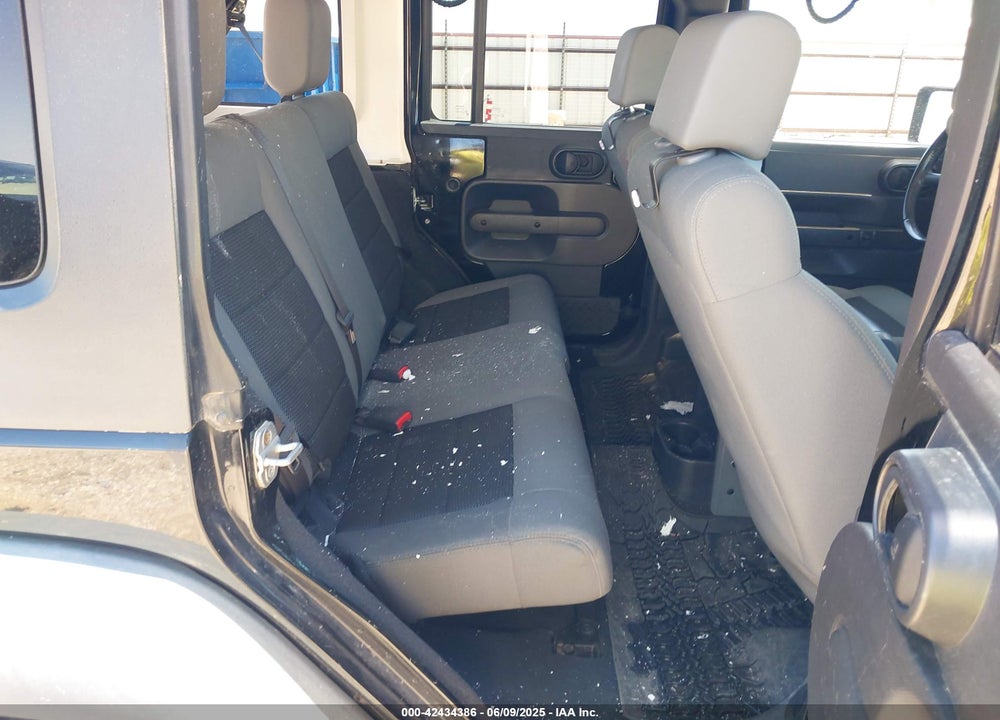 2008 JEEP WRANGLER / VIN: 1J4GA39148L500904