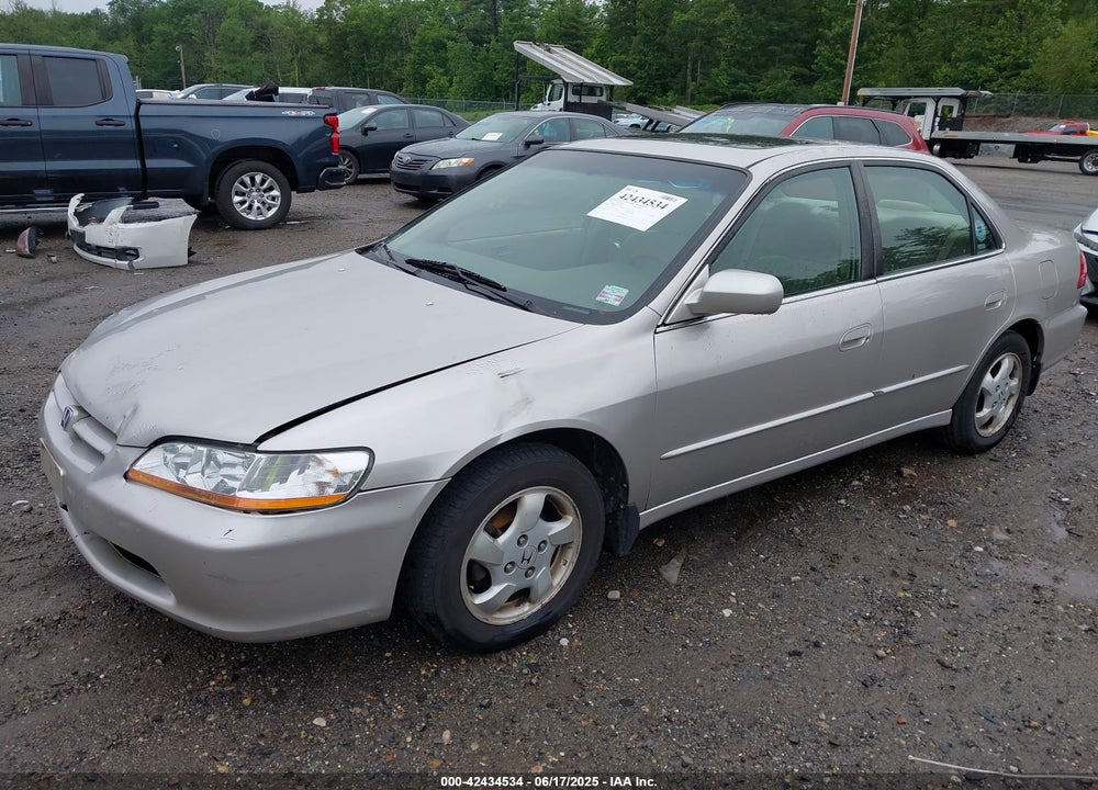 1998 HONDA ACCORD EX VIN: 1HGCG6677WA023666