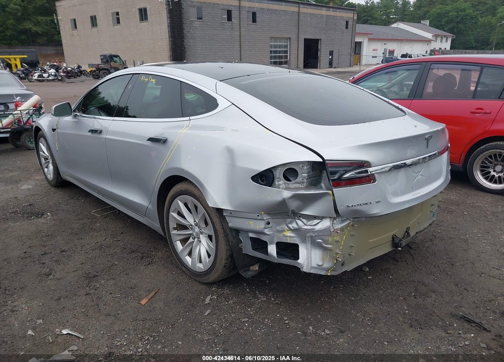 2018 TESLA MODEL S VIN: 5YJSA1E26JF264767