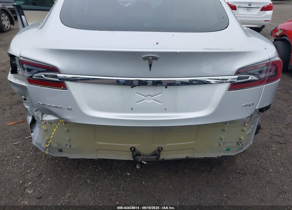 2018 TESLA MODEL S VIN: 5YJSA1E26JF264767