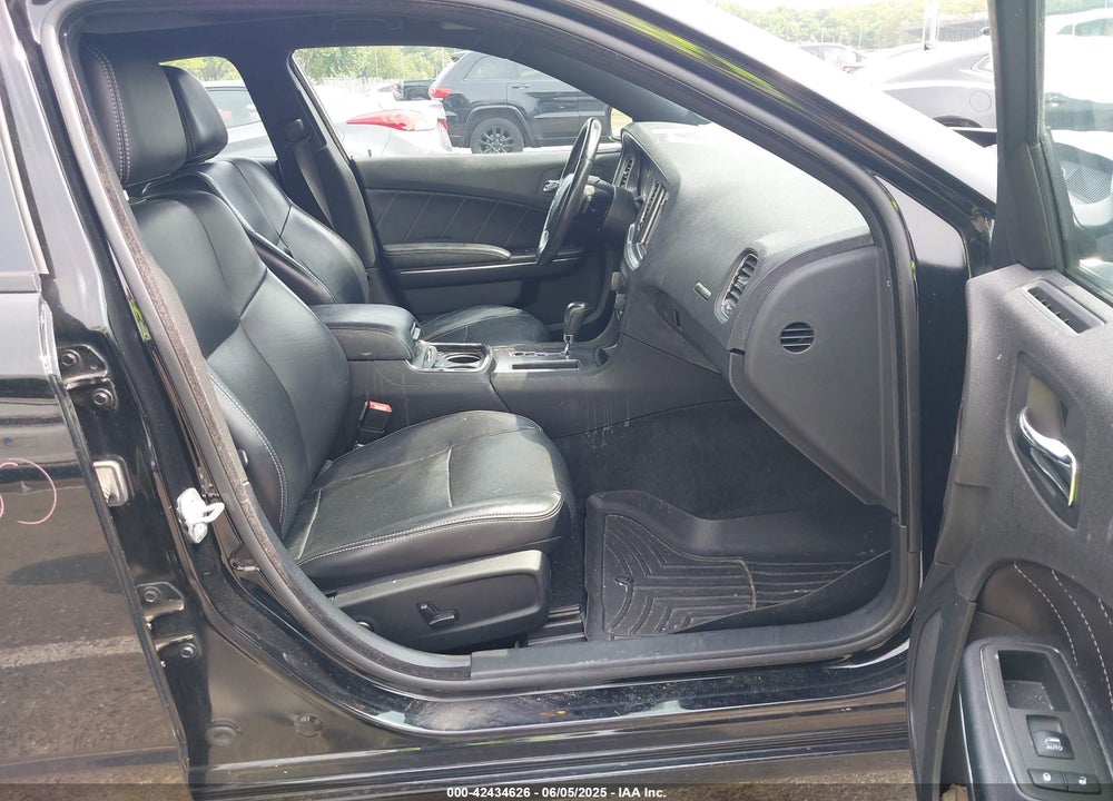 2013 DODGE CHARGER VIN: 2C3CDXDT3DH584611