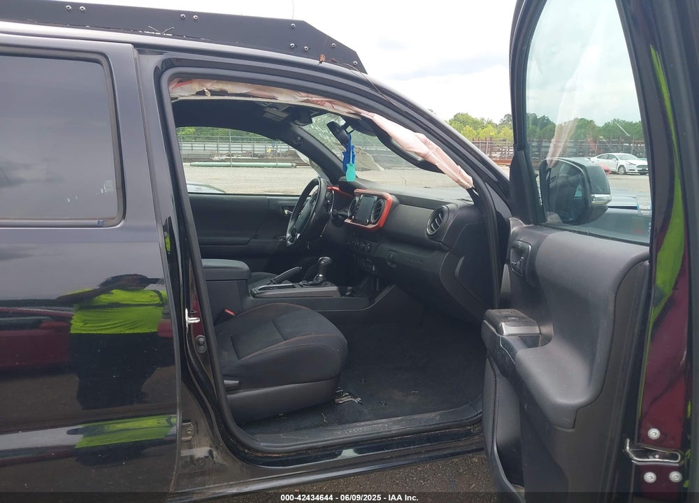 2020 TOYOTA TACOMA VIN: 5TFCZ5AN3LX221730