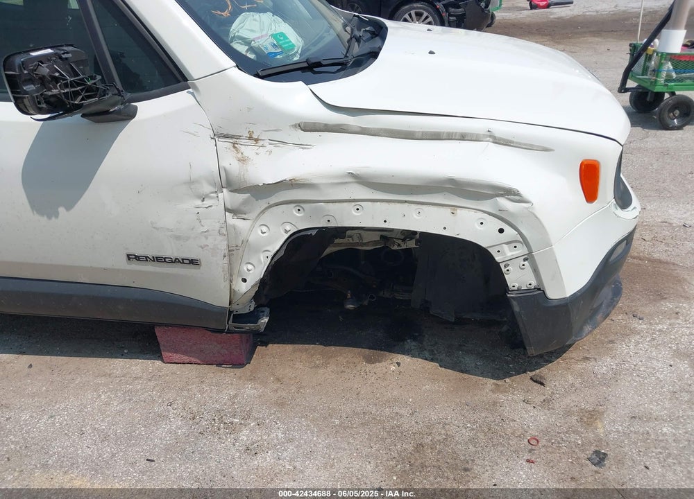 2018 JEEP RENEGADE VIN: ZACCJBBBXJPJ44300