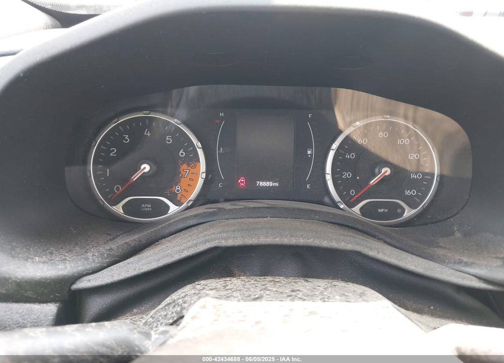 2018 JEEP RENEGADE VIN: ZACCJBBBXJPJ44300