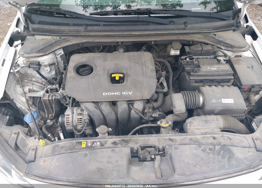 2017 HYUNDAI ELANTRA SE VIN: 5NPD84LF1HH115464