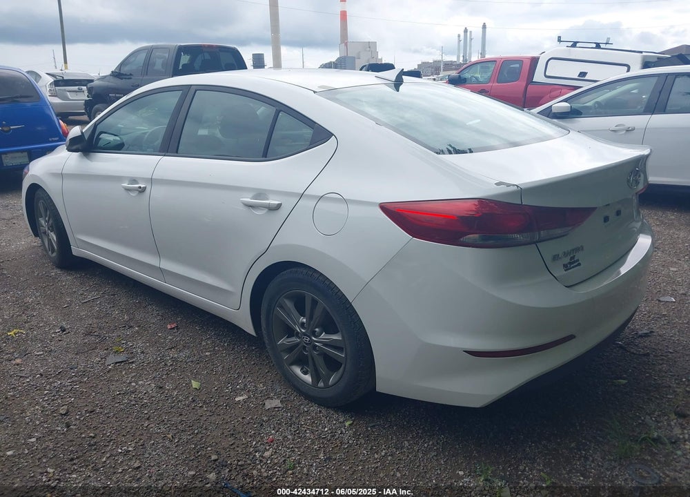 2017 HYUNDAI ELANTRA SE VIN: 5NPD84LF1HH115464