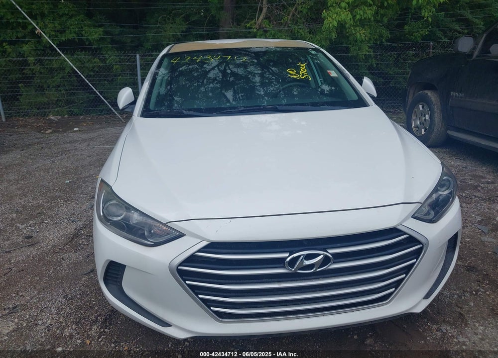 2017 HYUNDAI ELANTRA SE VIN: 5NPD84LF1HH115464