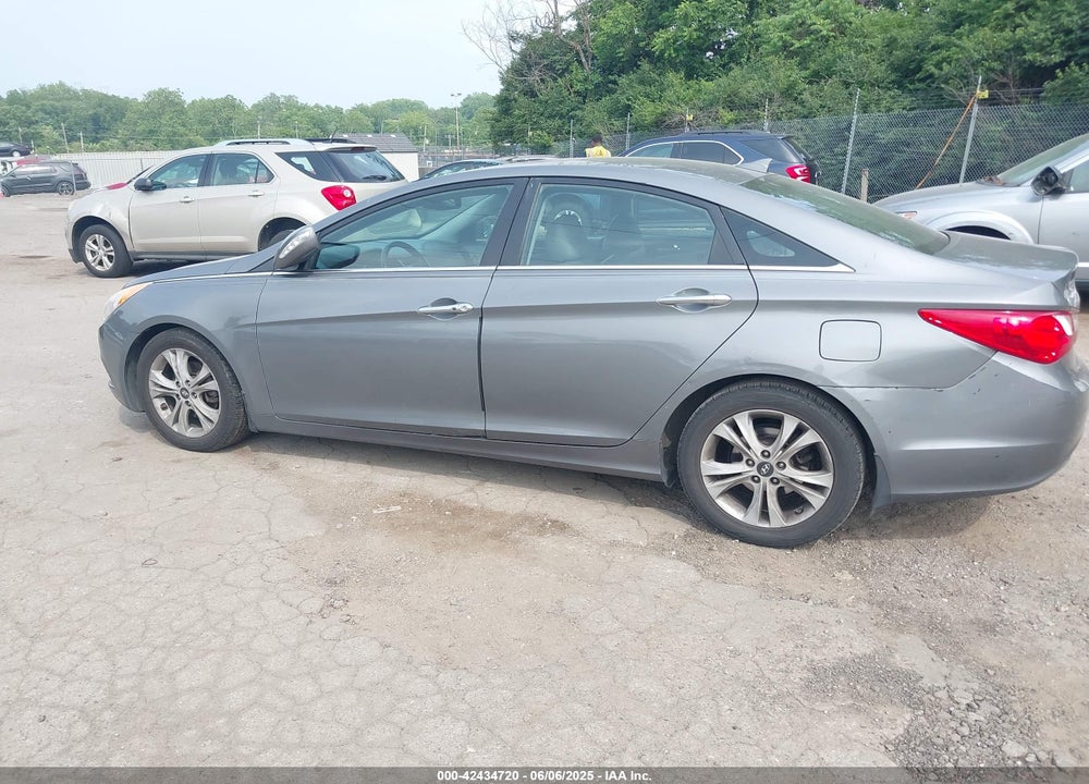 2013 HYUNDAI SONATA VIN: 5NPEC4AC4DH524063