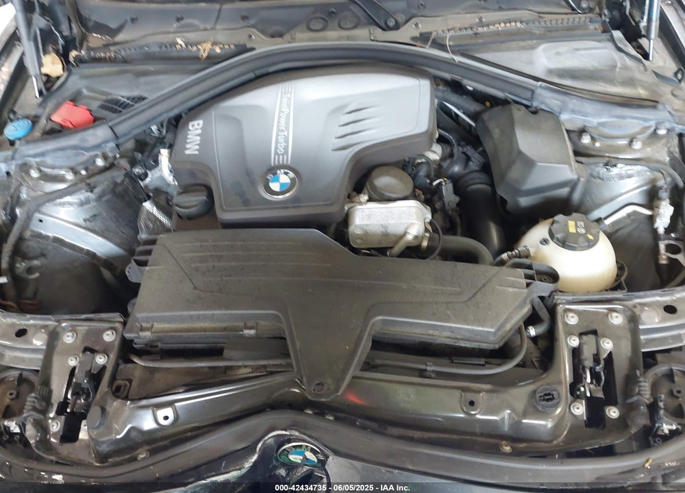 2017 BMW 3 SERIES VIN: WBA8E5G39HNU45088