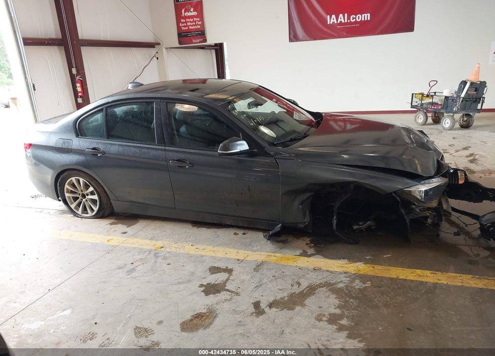 2017 BMW 3 SERIES VIN: WBA8E5G39HNU45088