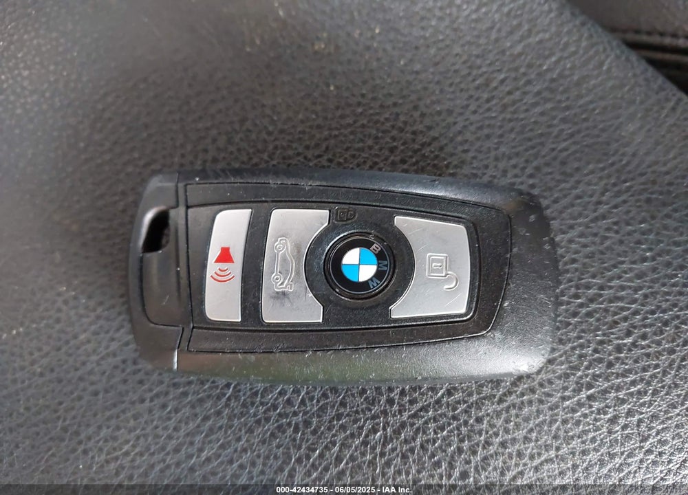 2017 BMW 3 SERIES VIN: WBA8E5G39HNU45088