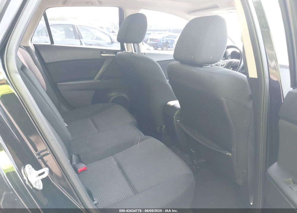 2012 MAZDA MAZDA3 VIN: JM1BL1L82C1678268