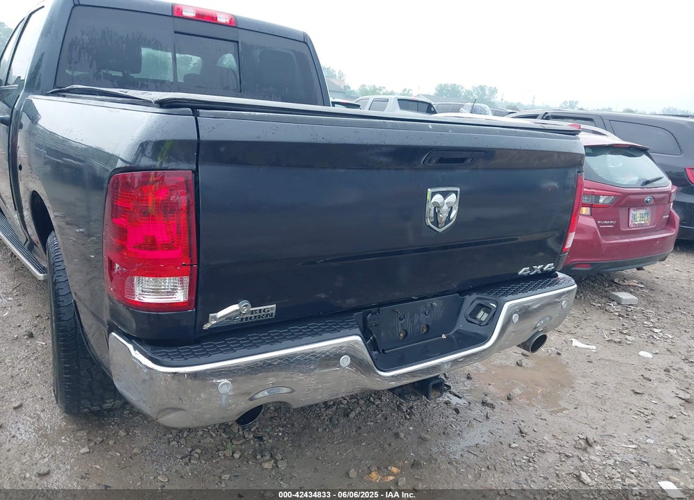 2017 RAM 1500 VIN: 1C6RR7LT4HS834999