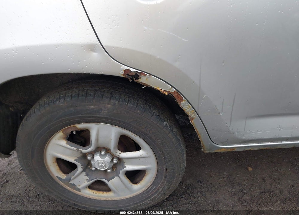 2011 TOYOTA RAV4 VIN: 2T3BF4DV2BW142322