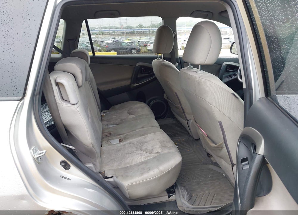 2011 TOYOTA RAV4 VIN: 2T3BF4DV2BW142322