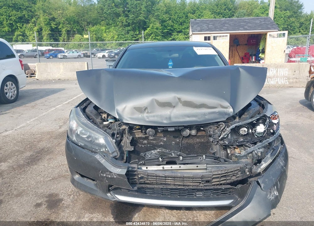 2013 HONDA ACCORD VIN: 1HGCR2F3XDA142230