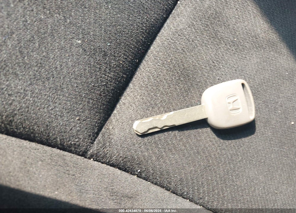 2013 HONDA ACCORD VIN: 1HGCR2F3XDA142230