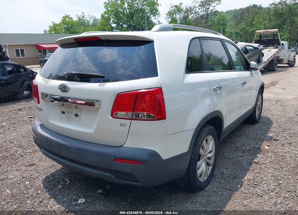 2011 KIA SORENTO EX VIN: 5XYKUCA10BG003127
