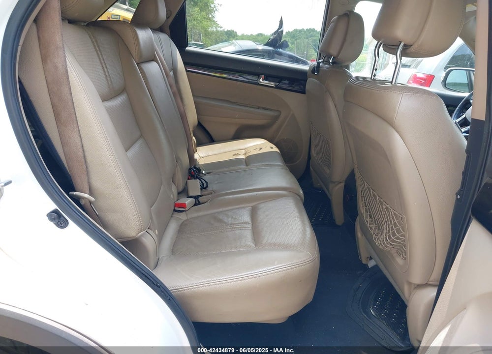 2011 KIA SORENTO EX VIN: 5XYKUCA10BG003127