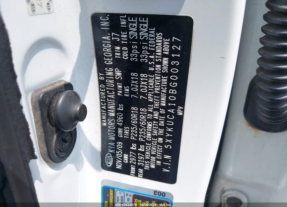 2011 KIA SORENTO EX VIN: 5XYKUCA10BG003127
