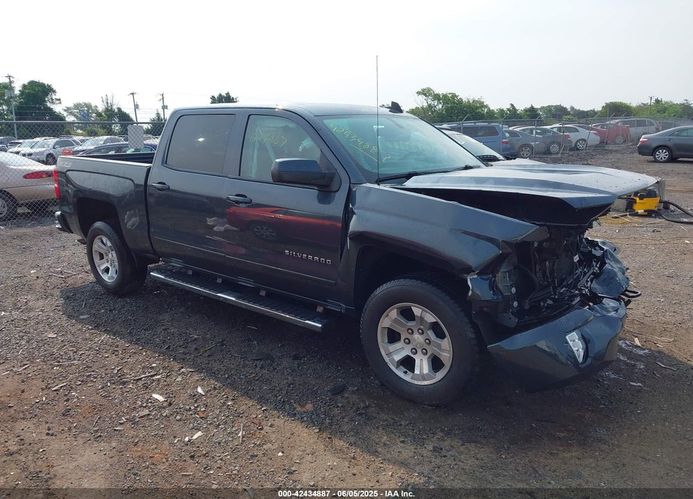 2017 CHEVROLET SILVERADO 1500 2LT VIN: 3GCUKREC1HG415337