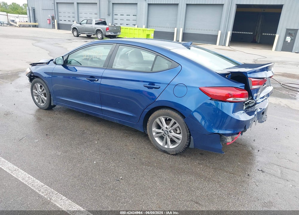 2018 HYUNDAI ELANTRA VIN: 5NPD84LFXJH330542