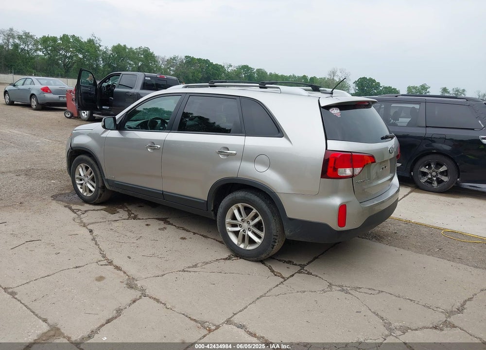 2014 KIA SORENTO VIN: 5XYKTDA62EG467884