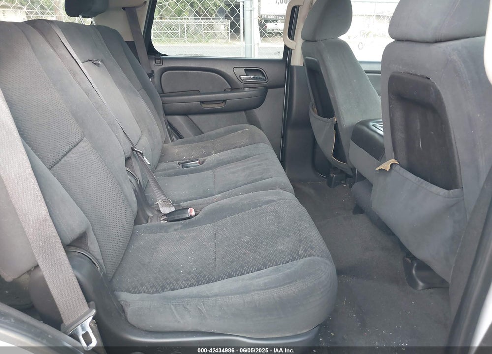 2007 CHEVROLET TAHOE LS VIN: 1GNFC13C67R374977