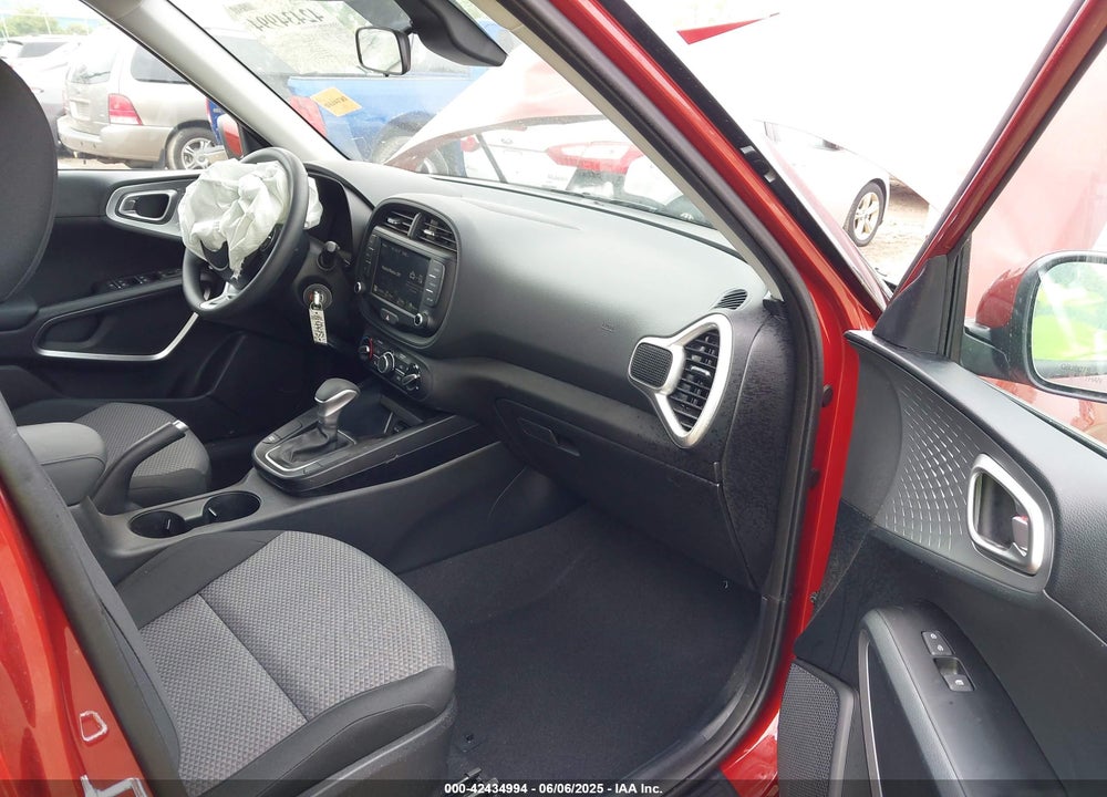 2025 KIA SOUL VIN: KNDJ23AU7S7267292
