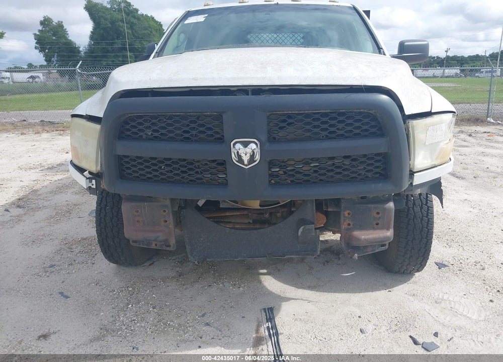 2011 RAM 3500 HD CHASSIS ST/SLT/LAIE VIN: 3D6WZ4CL6BG614105