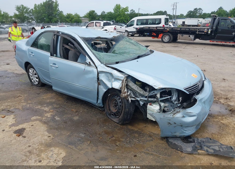 2005 TOYOTA CAMRY LE VIN: 4T1BE30K05U552588