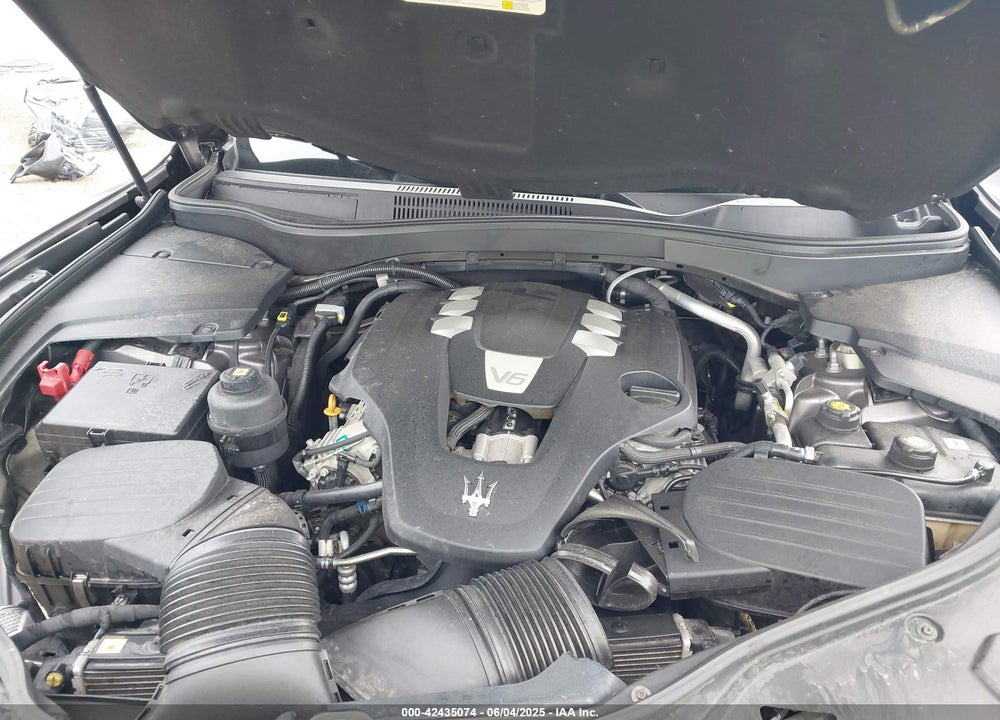 2017 MASERATI LEVANTE VIN: ZN661XUS0HX239609