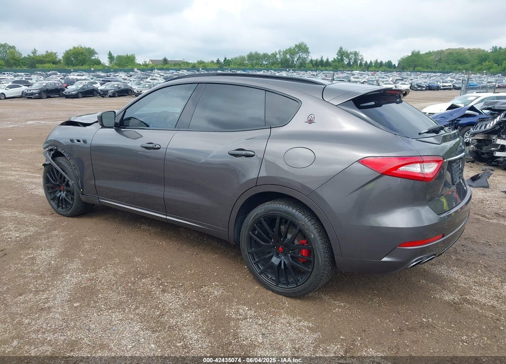 2017 MASERATI LEVANTE VIN: ZN661XUS0HX239609