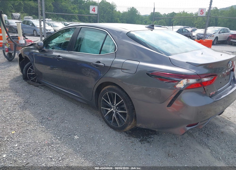 2021 TOYOTA CAMRY VIN: 4T1G11AK1MU413380