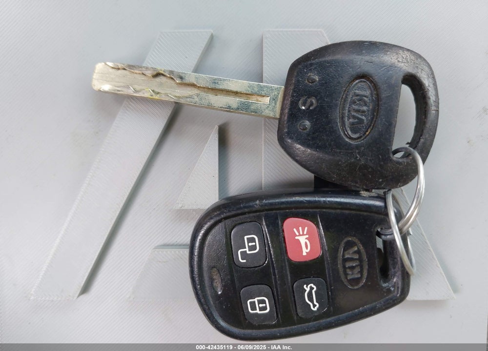2006 KIA AMANTI VIN: KNALD124265105672
