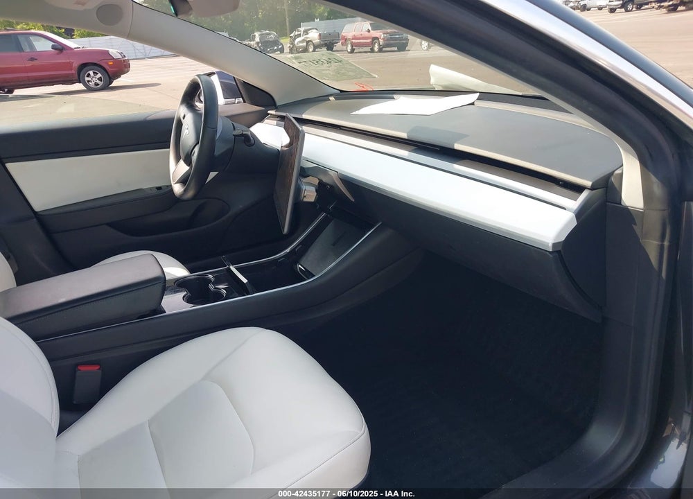 2019 TESLA MODEL 3 VIN: 5YJ3E1EB9KF391698
