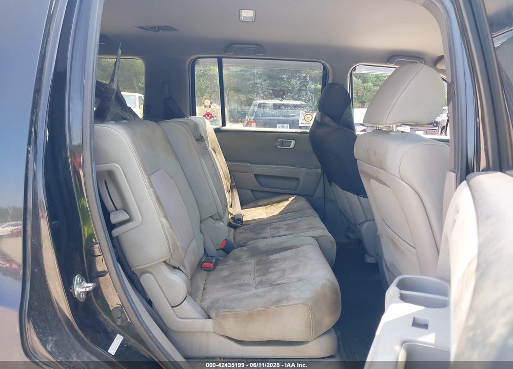 2012 HONDA PILOT EX VIN: 5FNYF4H47CB027203