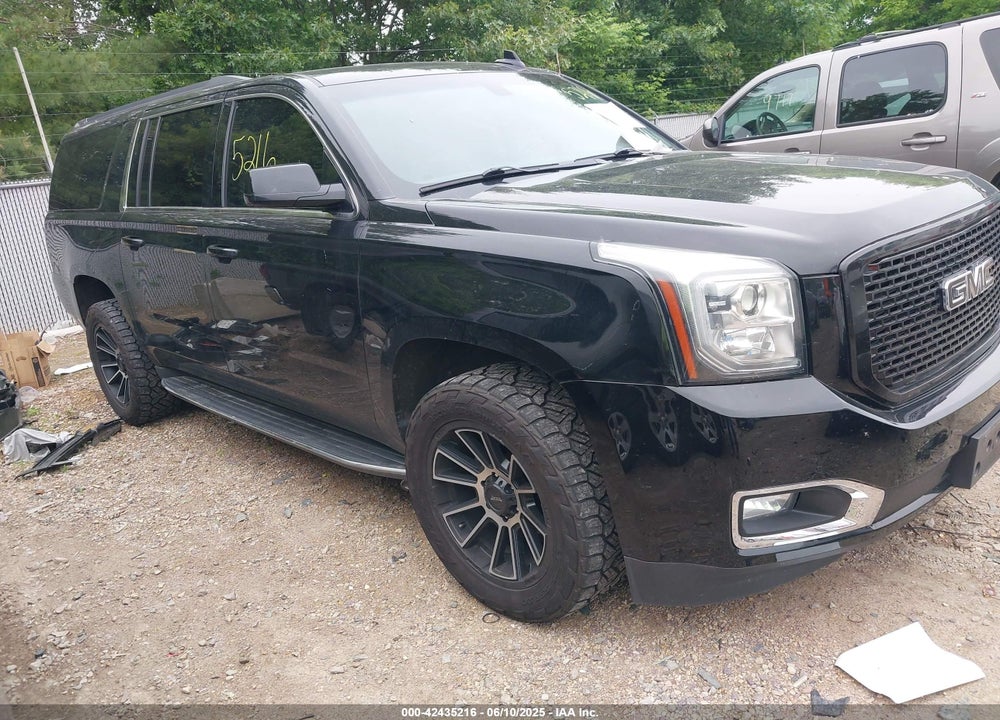 2018 GMC YUKON XL SLE VIN: 1GKS2FKC2JR139321