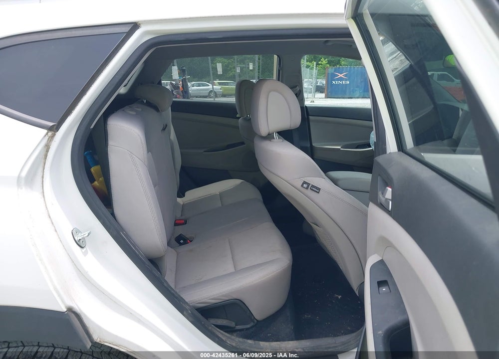 2018 HYUNDAI TUCSON SEL VIN: KM8J3CA46JU748143