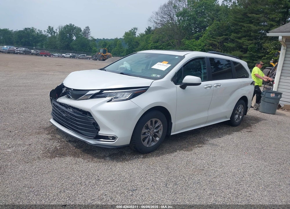 2023 TOYOTA SIENNA XLE VIN: 5TDYSKFC1PS078997