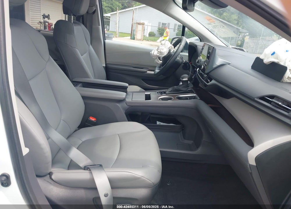 2023 TOYOTA SIENNA XLE VIN: 5TDYSKFC1PS078997