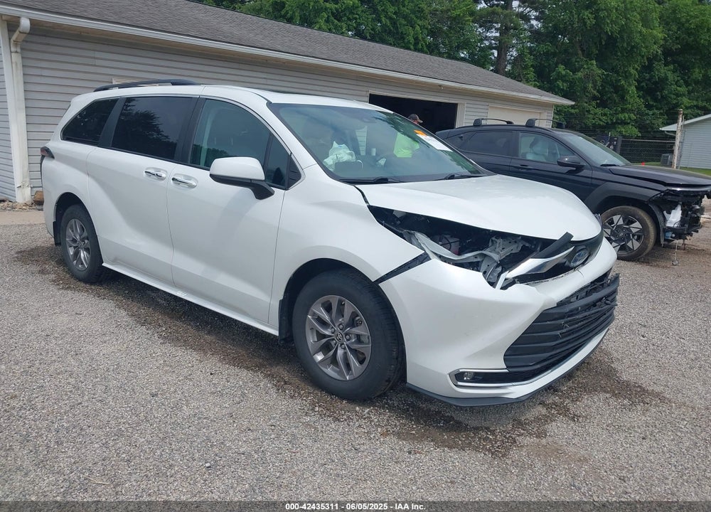 2023 TOYOTA SIENNA XLE VIN: 5TDYSKFC1PS078997