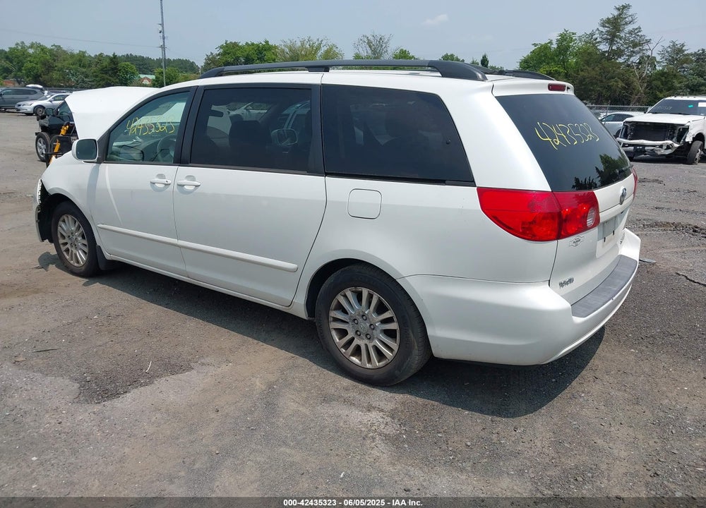 2010 TOYOTA SIENNA XLE VIN: 5TDYK4CCXAS329295