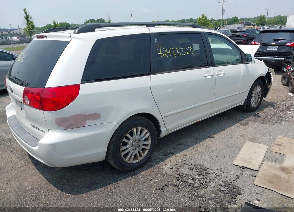 2010 TOYOTA SIENNA XLE VIN: 5TDYK4CCXAS329295