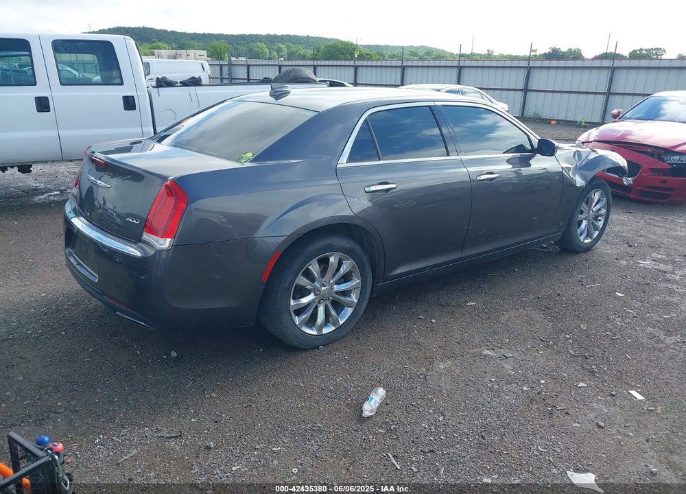 2018 CHRYSLER 300 VIN: 2C3CCAKGXJH144449