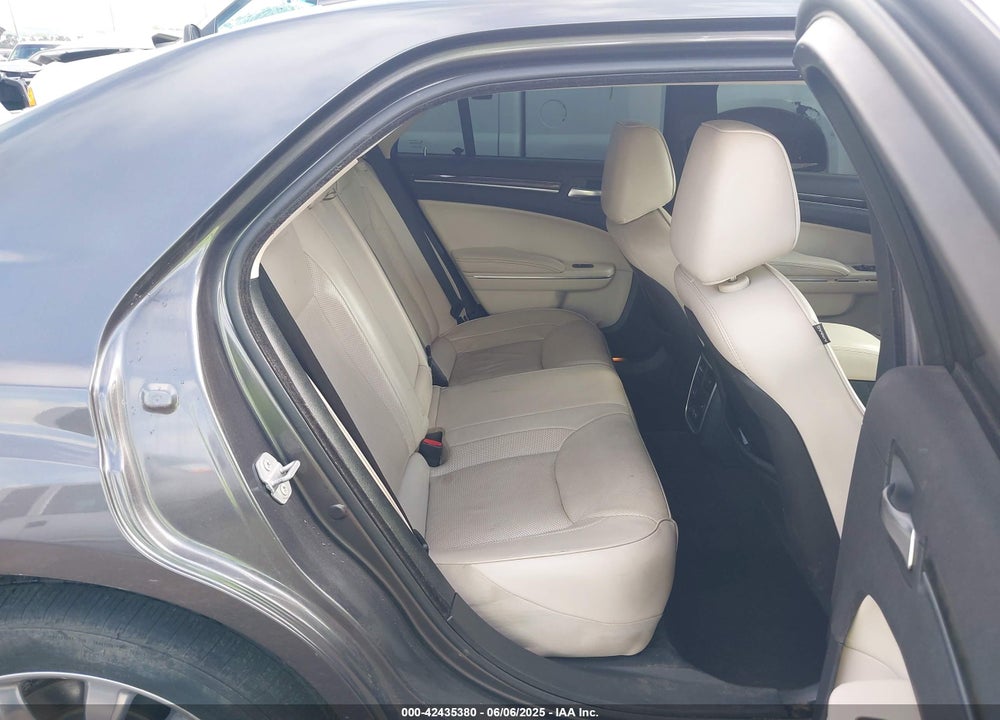 2018 CHRYSLER 300 VIN: 2C3CCAKGXJH144449