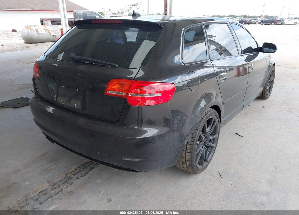 2011 AUDI A3 2.0T PREMIUM VIN: WAUBEAFM9BA016587